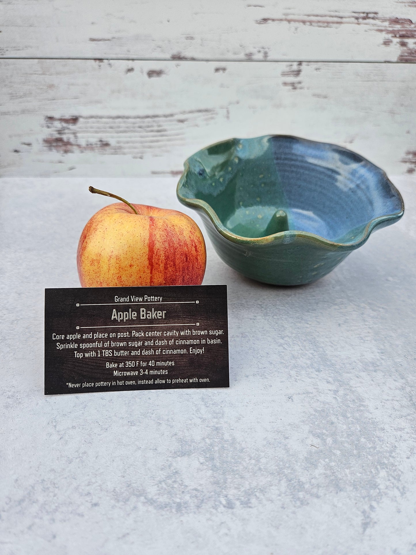 Apple / Onion Baker | Blue-Green