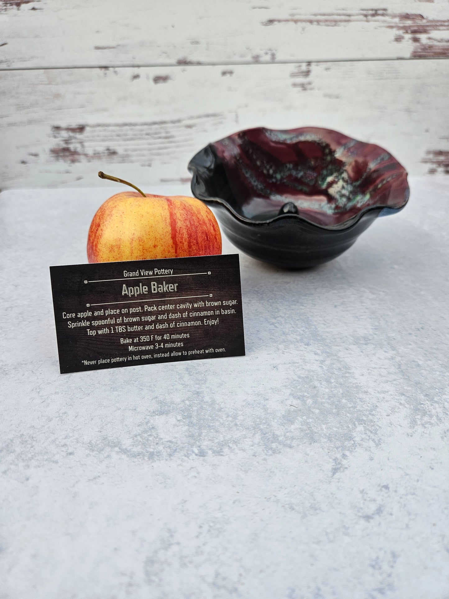 Apple / Onion Baker | Burgundy - Black
