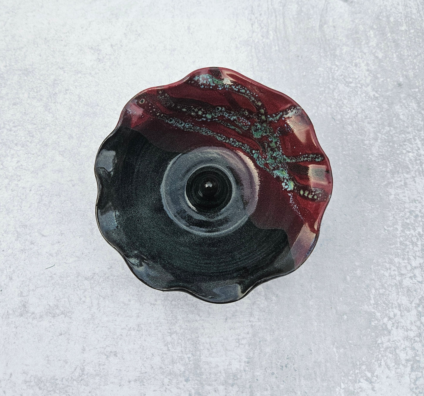 Apple / Onion Baker | Burgundy - Black