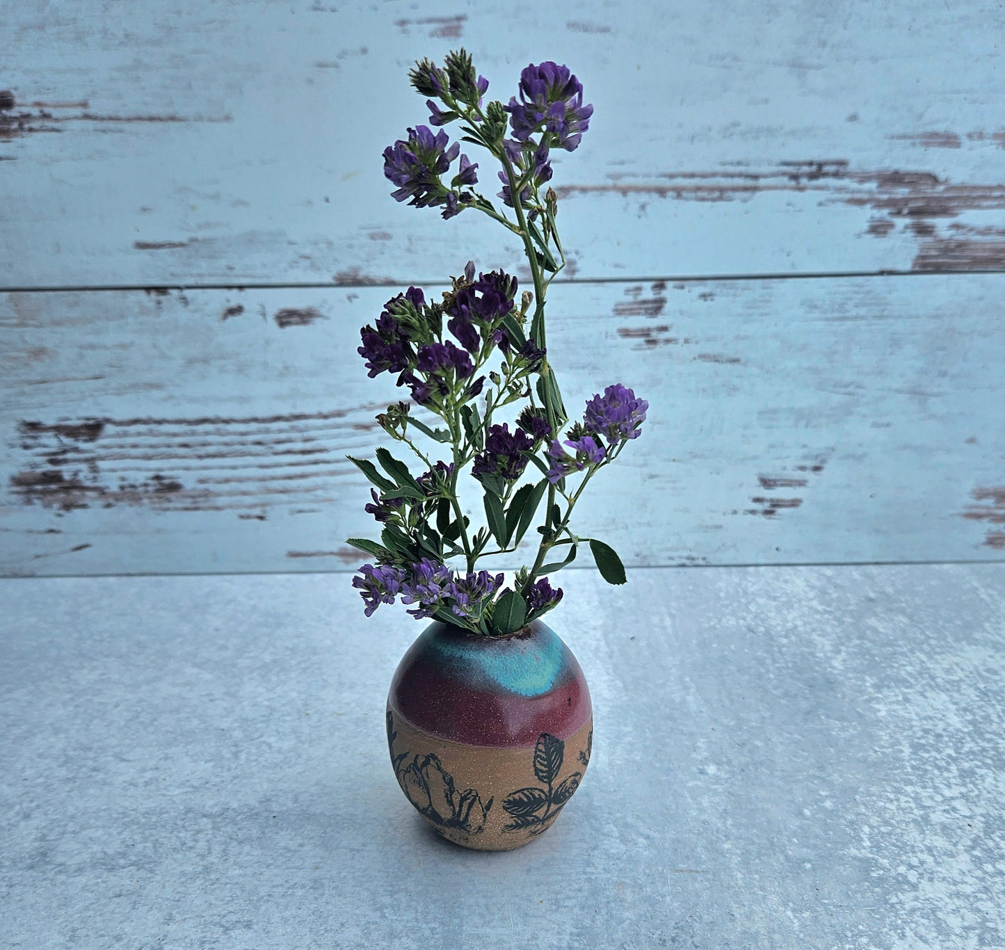 Bud Vase》Burgundy and Turquoise