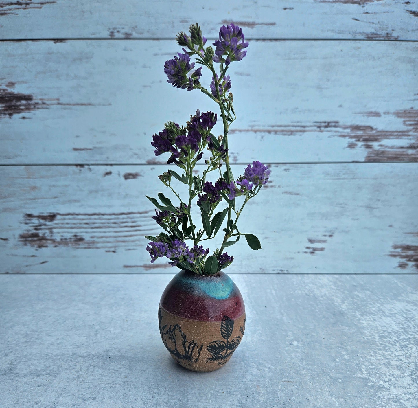 Bud Vase》Burgundy and Turquoise