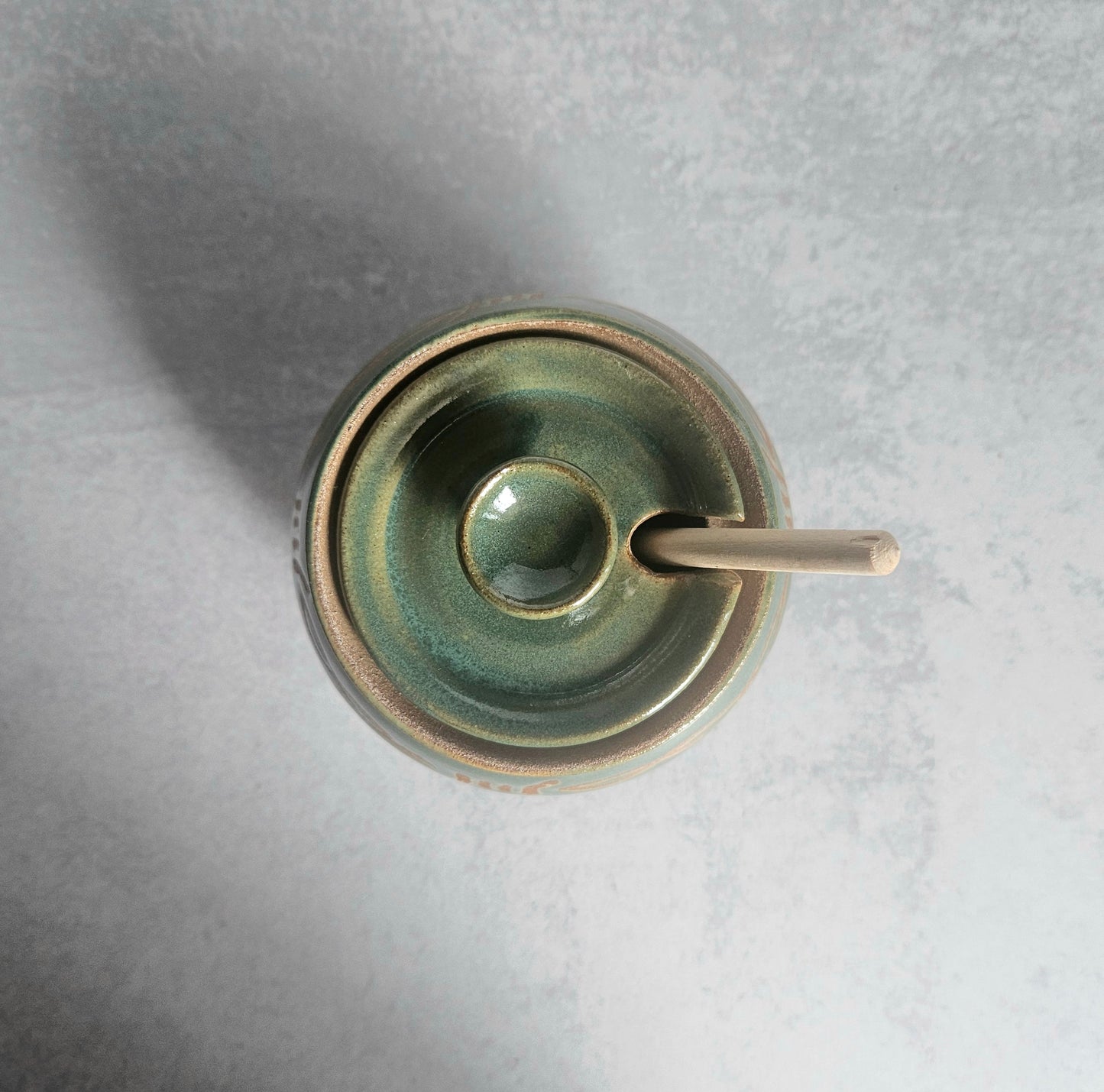Honey Pot 》Green Barbed Wire
