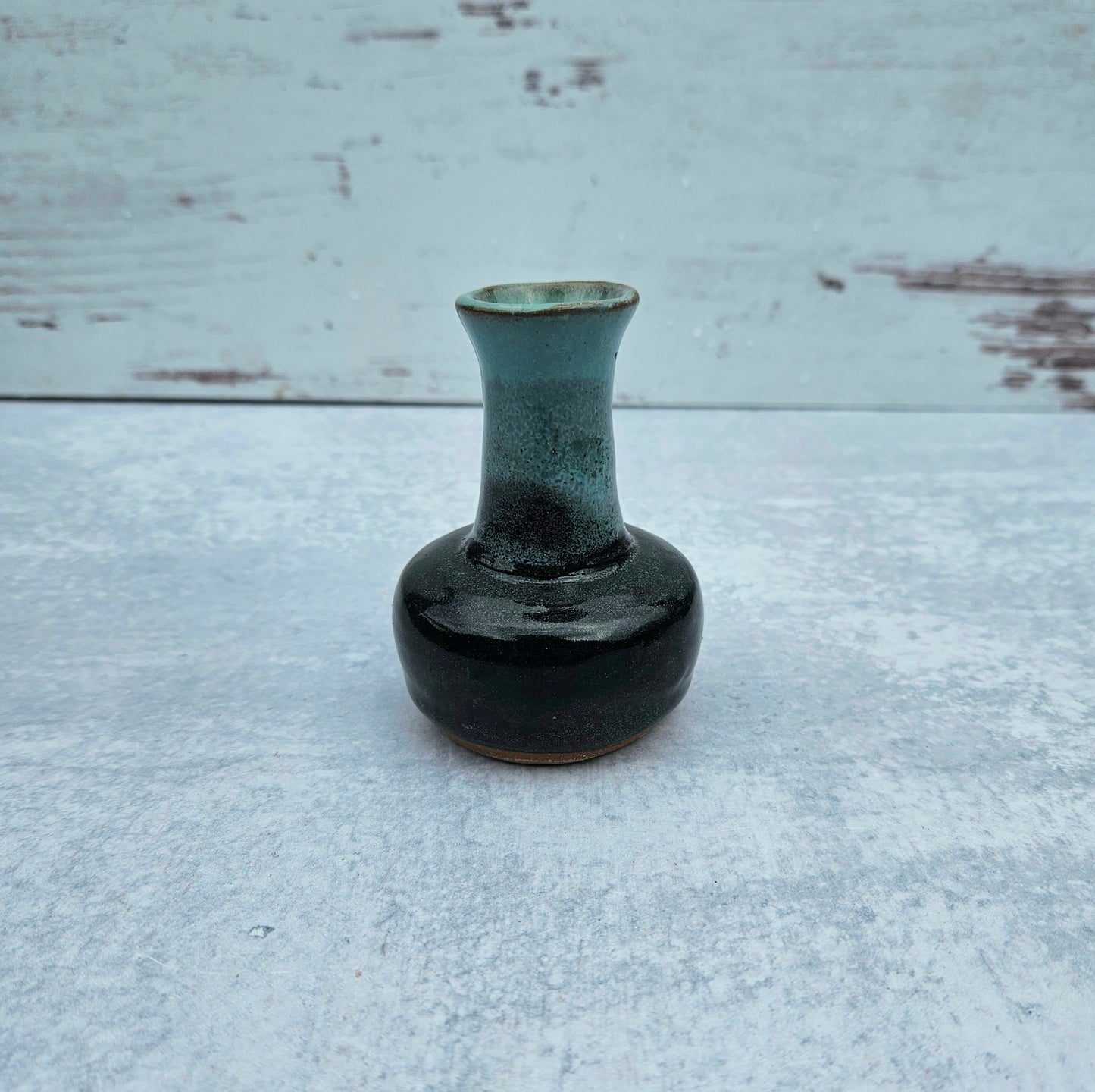 Bud Vase 》Black Turquoise