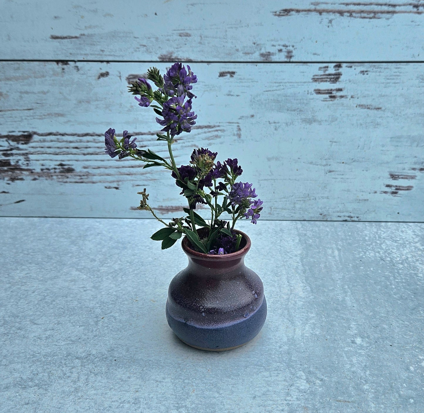 Bud Vase》Burgundy and Purple