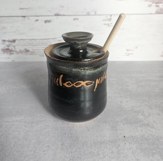 Honey Pot 》Black Barbed Wire